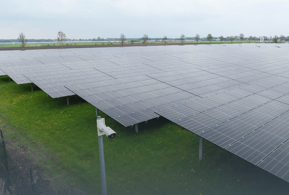 Valse meldingen zonneparken voorkomen met AI-beveiliging